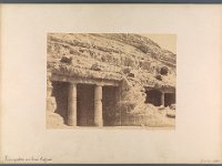 Kat-Nr.627  Kat-Nr.627- Photobestand Hohnhorst, Bezeichnet: ZL III 1828, ZL III 1796/1854: 1894/5, 59 Photographien mit Ansichten von Ortschaften, Bauwerken u.s.w. in Ägypten, Vermächtnis der Frau Baronin v. Hohnhorst hieselbst, Beschriftung Hohnhorst: Felsengräber von Beni Haßan. : Repro: Jutta Streitfellner